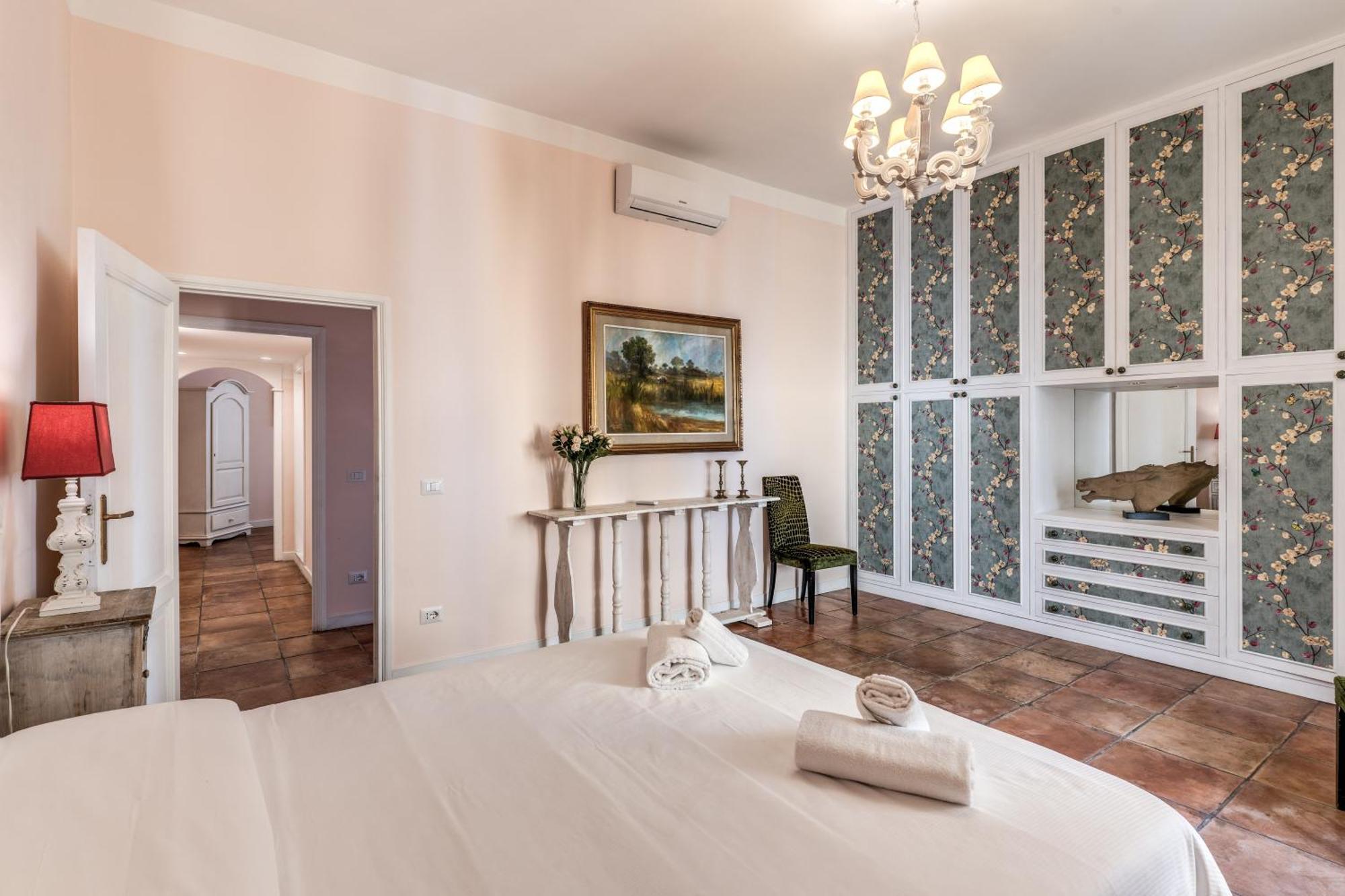 Collina Apartment Rom